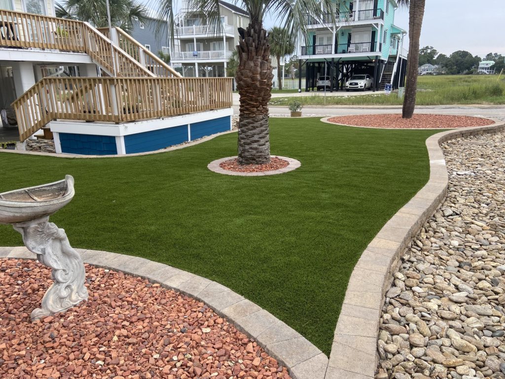 Artificial grass backyard installed by SYNLawn