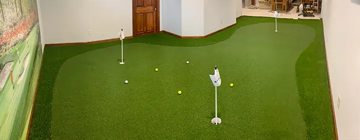 Artificial putting green installed by SYNlawn