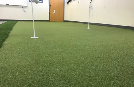 Indoor office putting green installed by SYNLawn