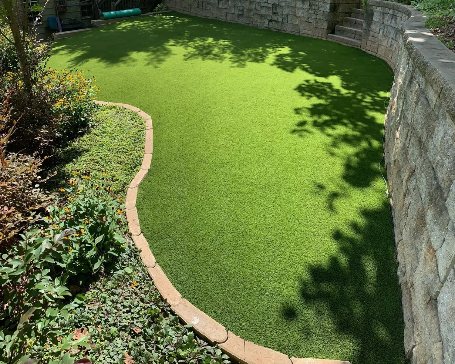 Residential artificial grass lawn installed by SYNLawn