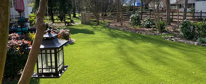 Residential artificial grass lawn installed by SYNLawn
